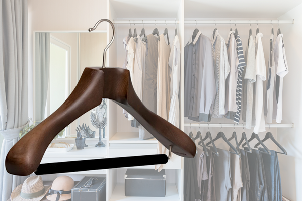 Cheap wooden 2025 hangers