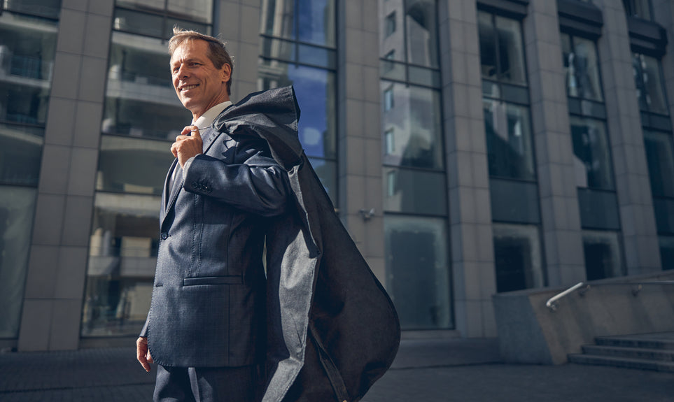 The Ultimate Guide to Choosing the Perfect Garment Bag for Your Travel