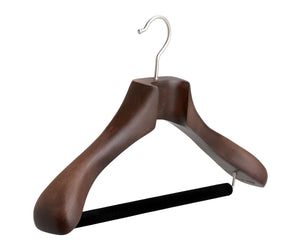 Butler luxe houten kostuumhanger in donker walnoot espresso met fluwelen broekstang